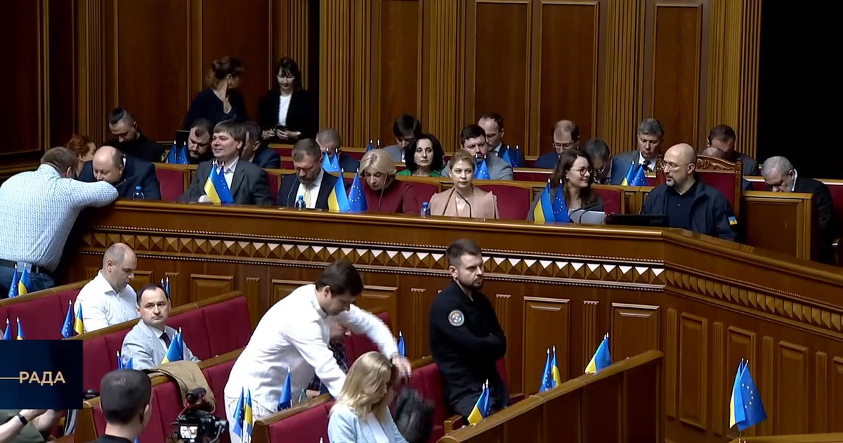 Фото: Які питання? Про що нардепи питають у міністрів на “годині запитань до уряду”