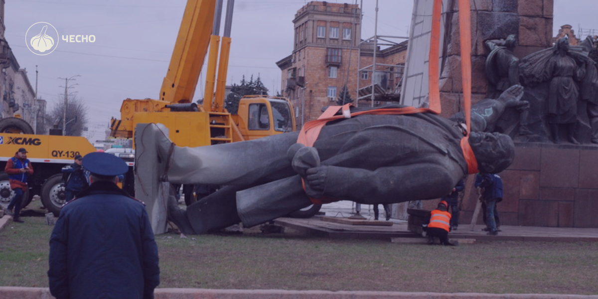 Фото: Саботаж чи бюрократія? Понад тисяча пам’ятників радянським й імперським діячам під охороною Мінкульту