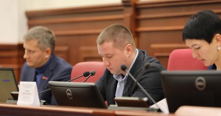 Як земельна комісія Київради (не) зібралася за ініціативи Михайла Терентьєва