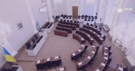 Лише половина депутатів міськрад відзвітувала перед виборцями на сайтах ОМС