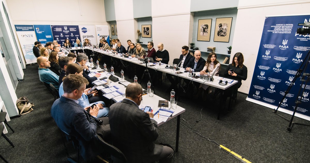 Фото: TikTok, Telegram, але не телебачення. Як політики агітують за кордоном?