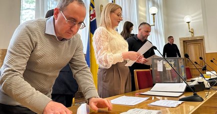 На Буковині та Закарпатті провели вибори в Раду ветеранів. Ужгород допустив кандидата з порушенням Положення
